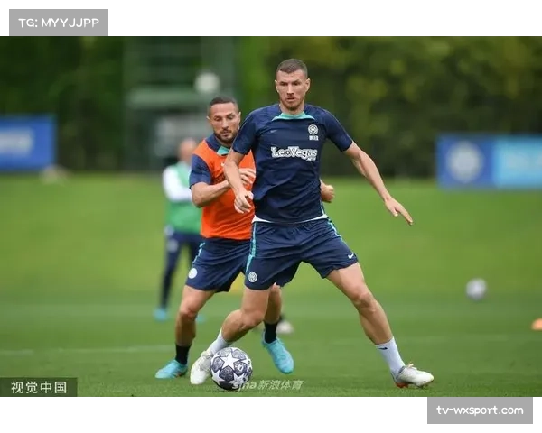 国际米兰全队抵达曼彻斯特,备战与曼城的欧冠半决赛 国际米兰全队抵达曼彻斯特,备战与曼城的欧冠半决赛